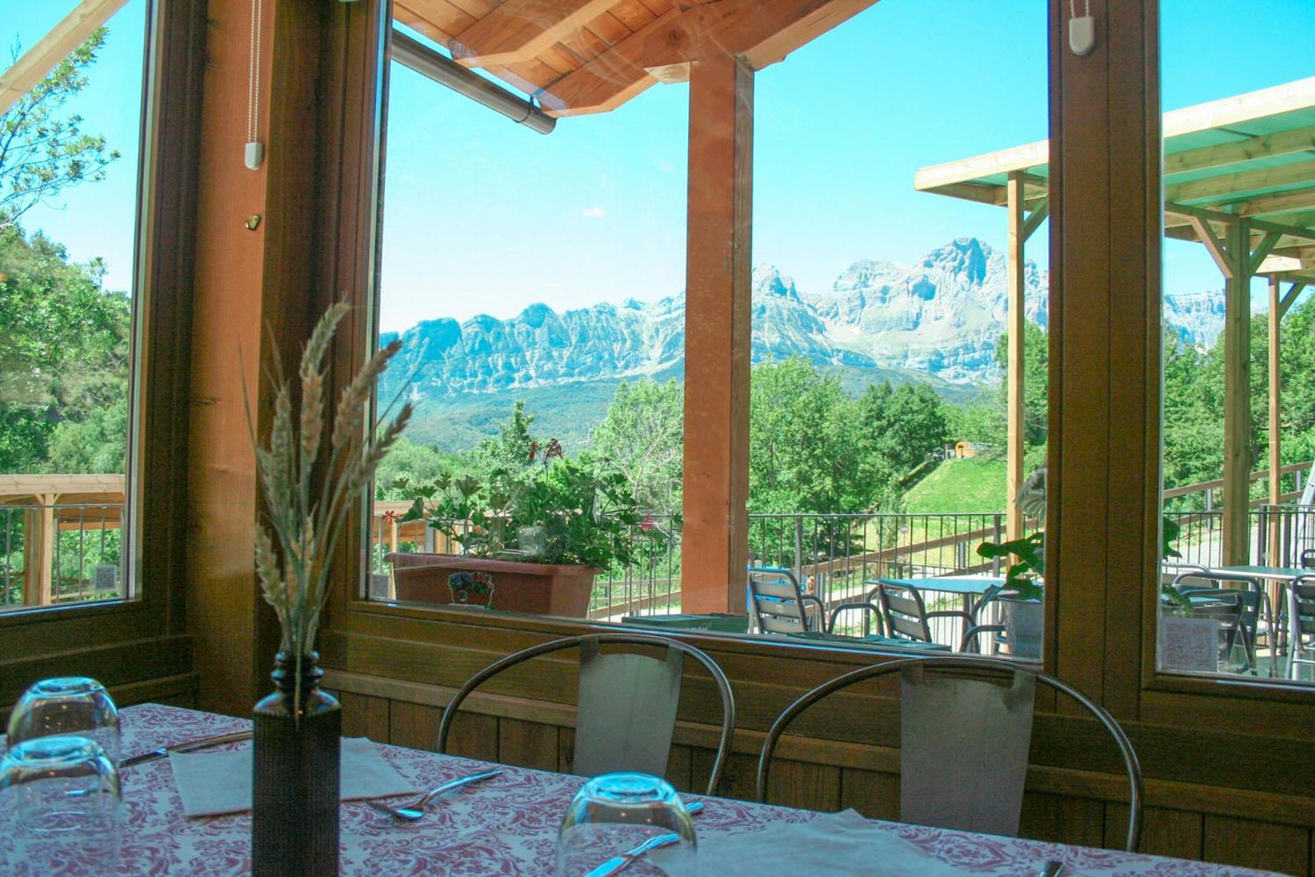 Panticosa Lodge エクステリア 写真