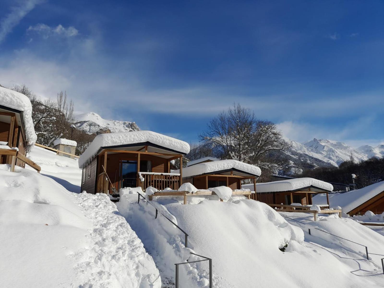 Panticosa Lodge エクステリア 写真